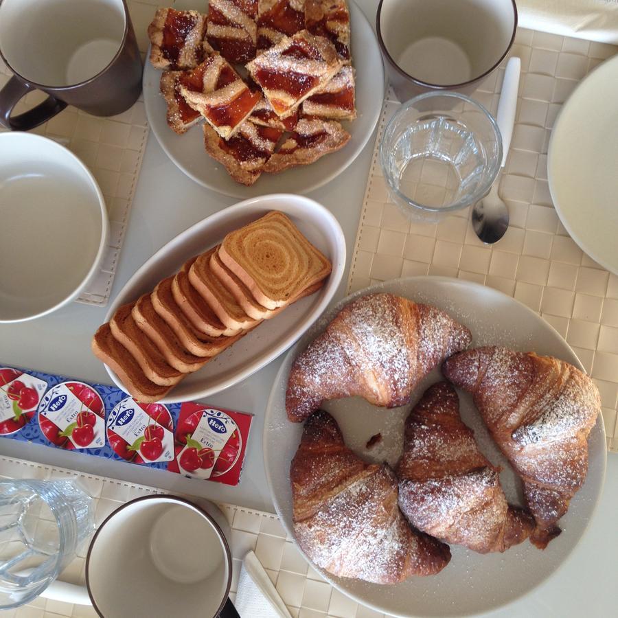 La Morona Bed and Breakfast Rocchetta Tanaro Eksteriør billede